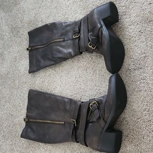Brown boots below the knee size 9 med wms